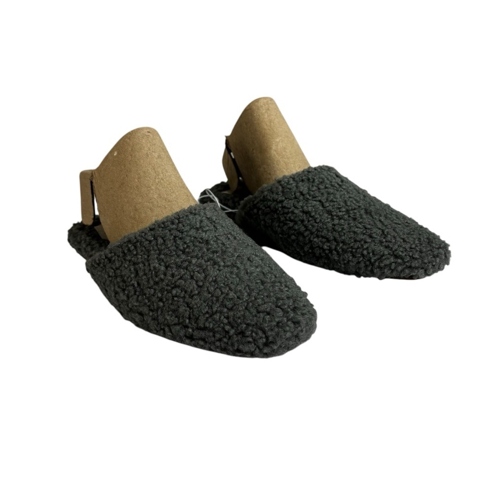 Universal Thread Slippers Womens 7.5 Margot Mules Gray Faux Fur Comfort Slip On - Picture 10 of 16